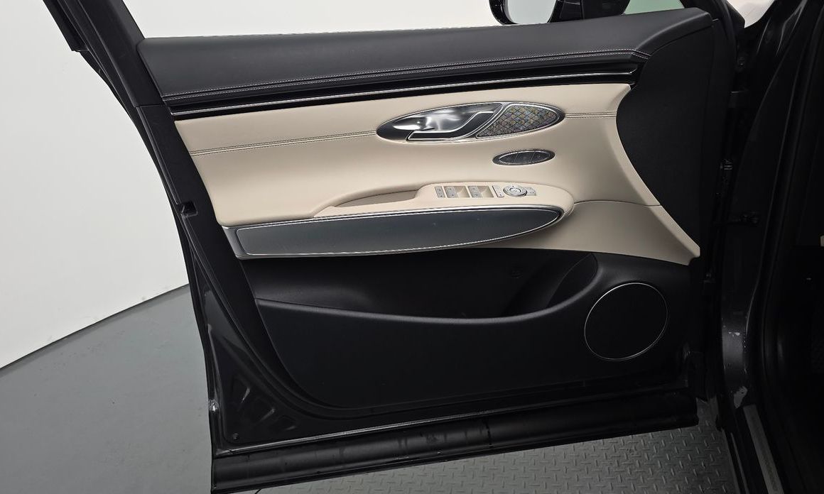 Genesis GV70 2023