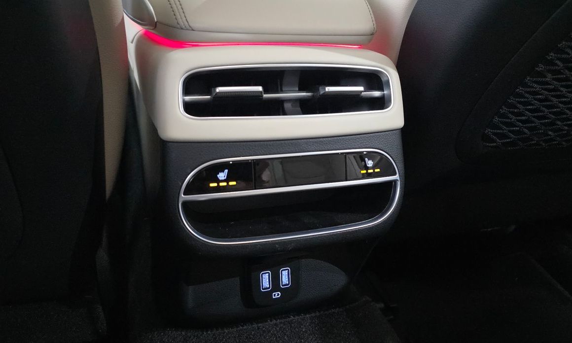 Genesis GV70 2023