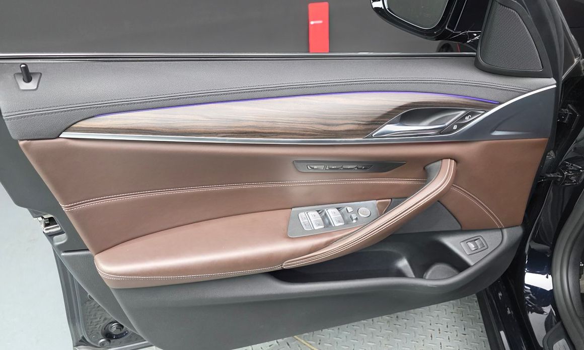 BMW 5-Series 2020