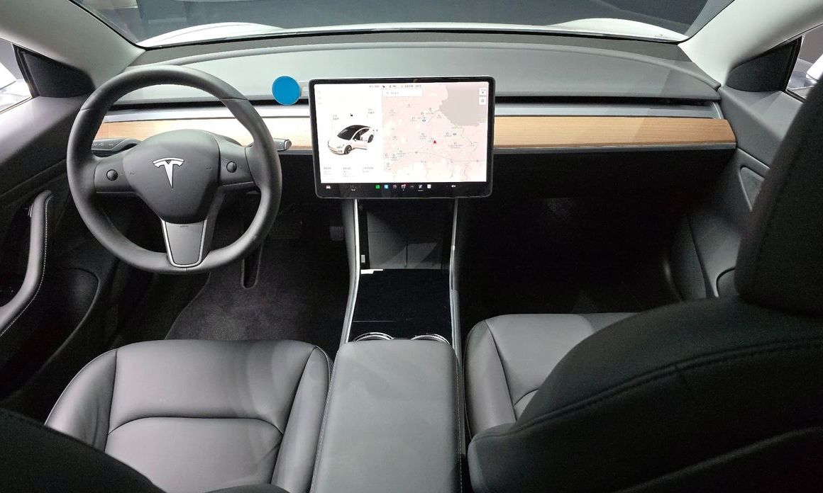 Tesla Model 3 2020