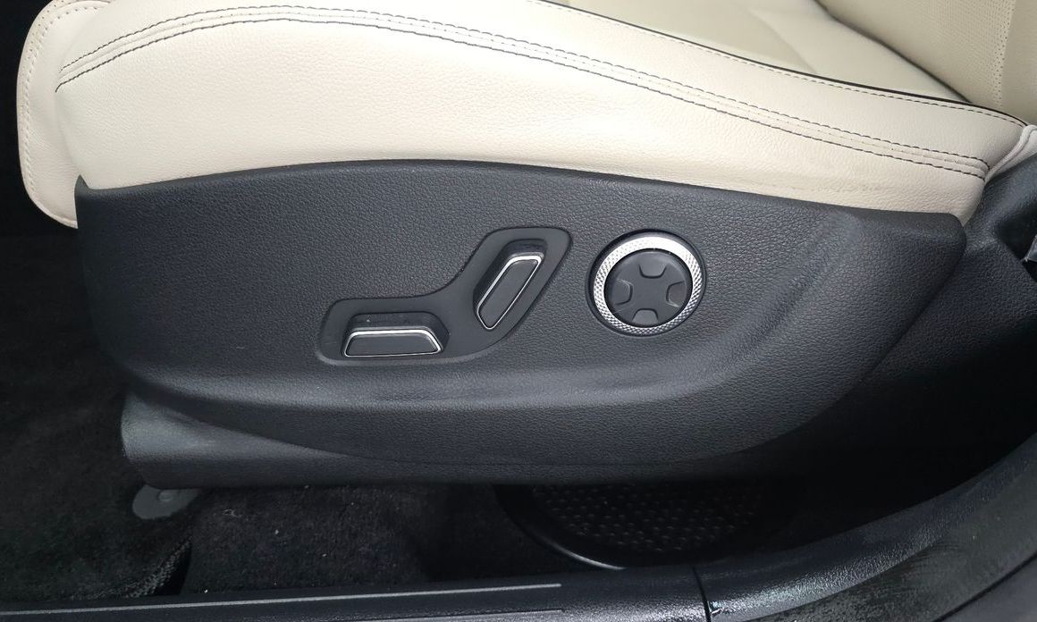 Genesis GV70 2023