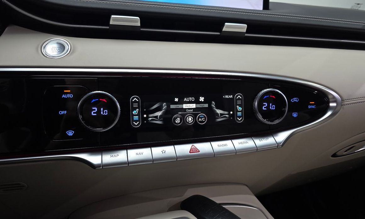 Genesis GV70 2023