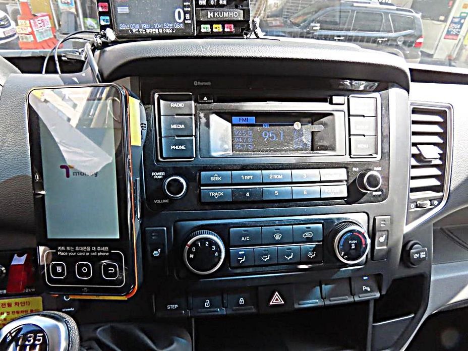 Hyundai Solati 2016
