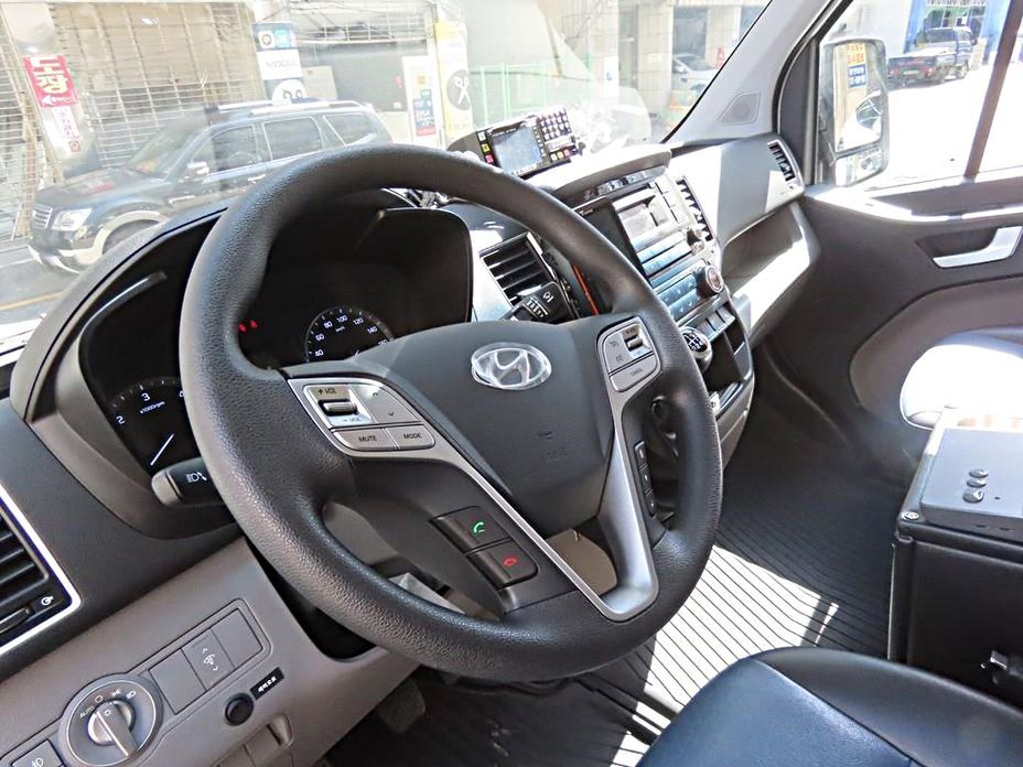 Hyundai Solati 2016