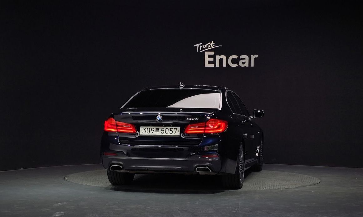 BMW 5-Series 2020