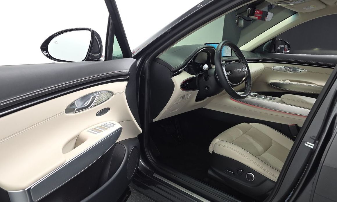 Genesis GV70 2023