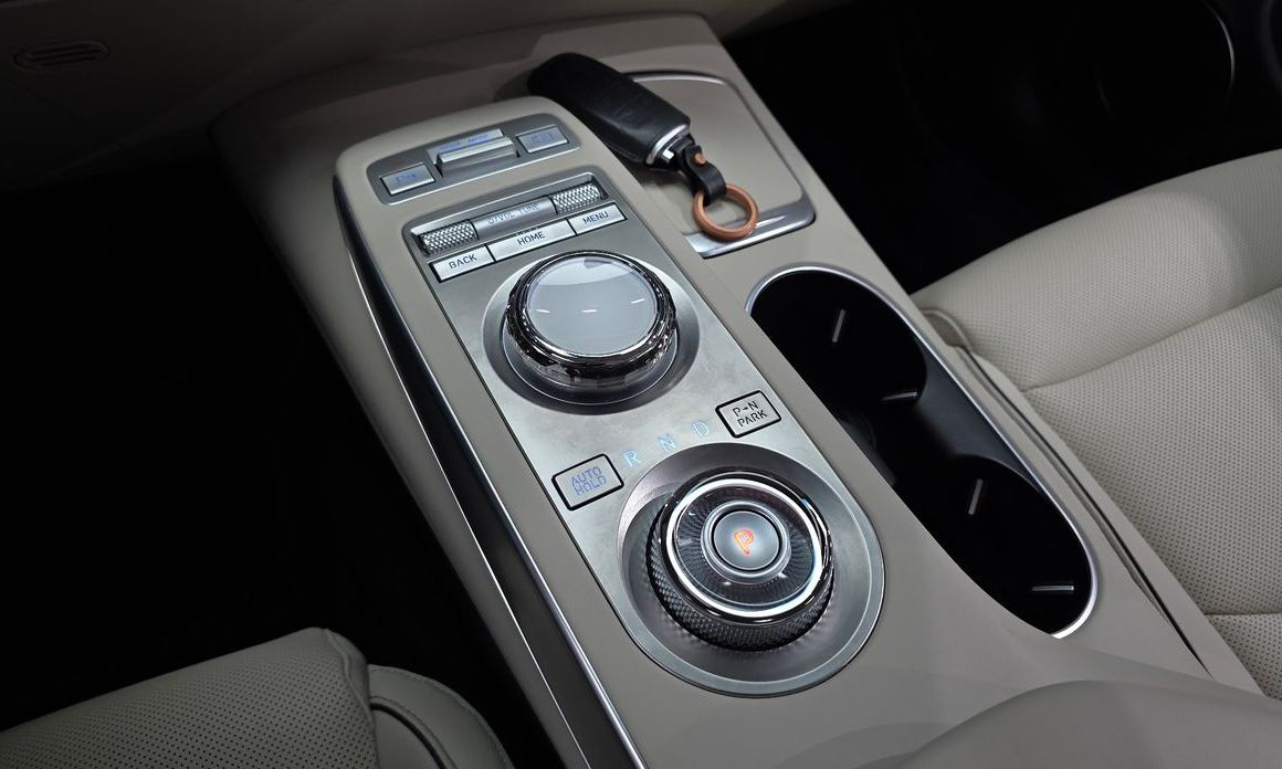 Genesis GV70 2023