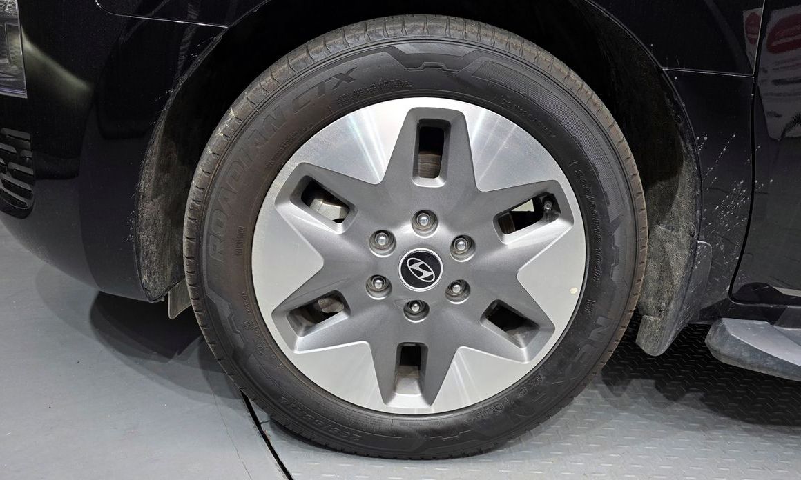 Hyundai Staria 2025