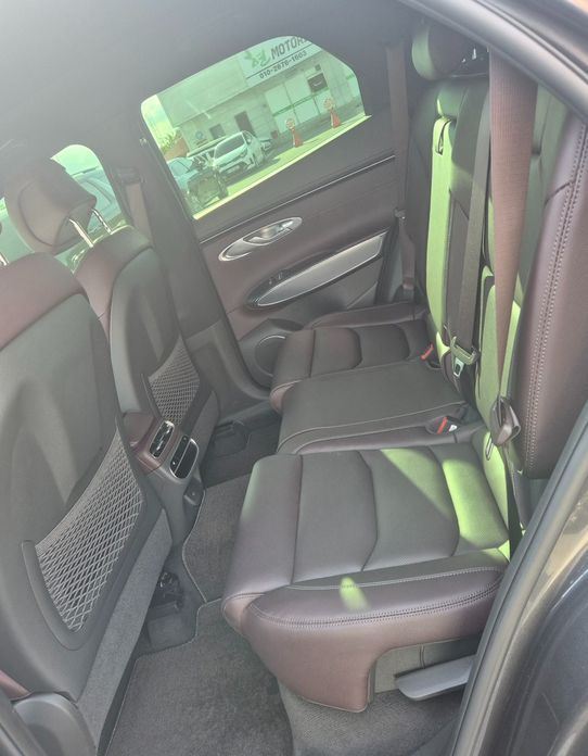 Genesis GV70 2021