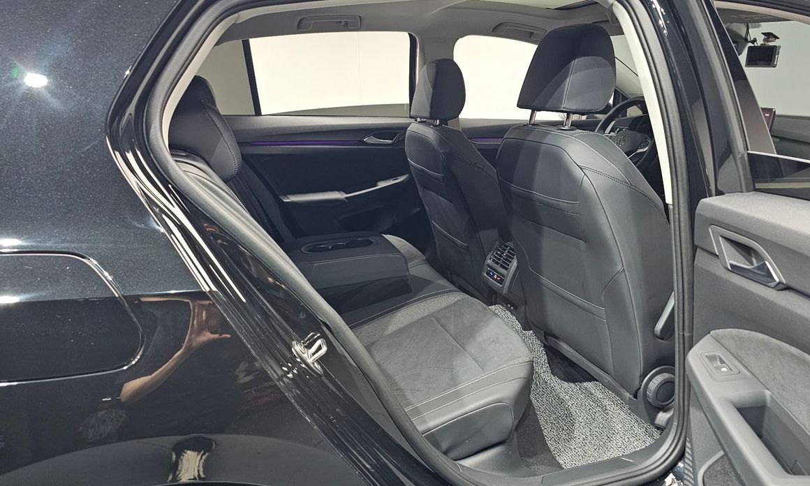 Volkswagen Golf 2025