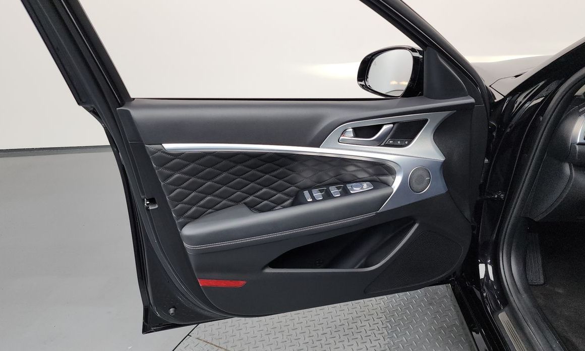 Genesis G70 2024