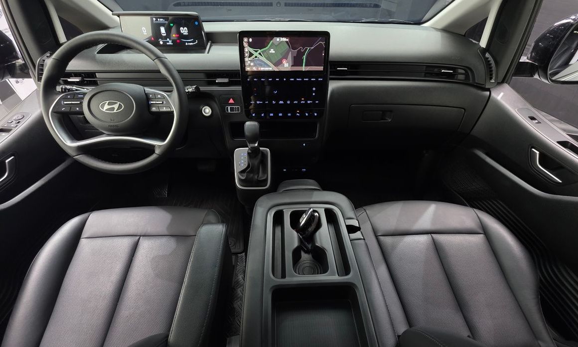 Hyundai Staria 2025