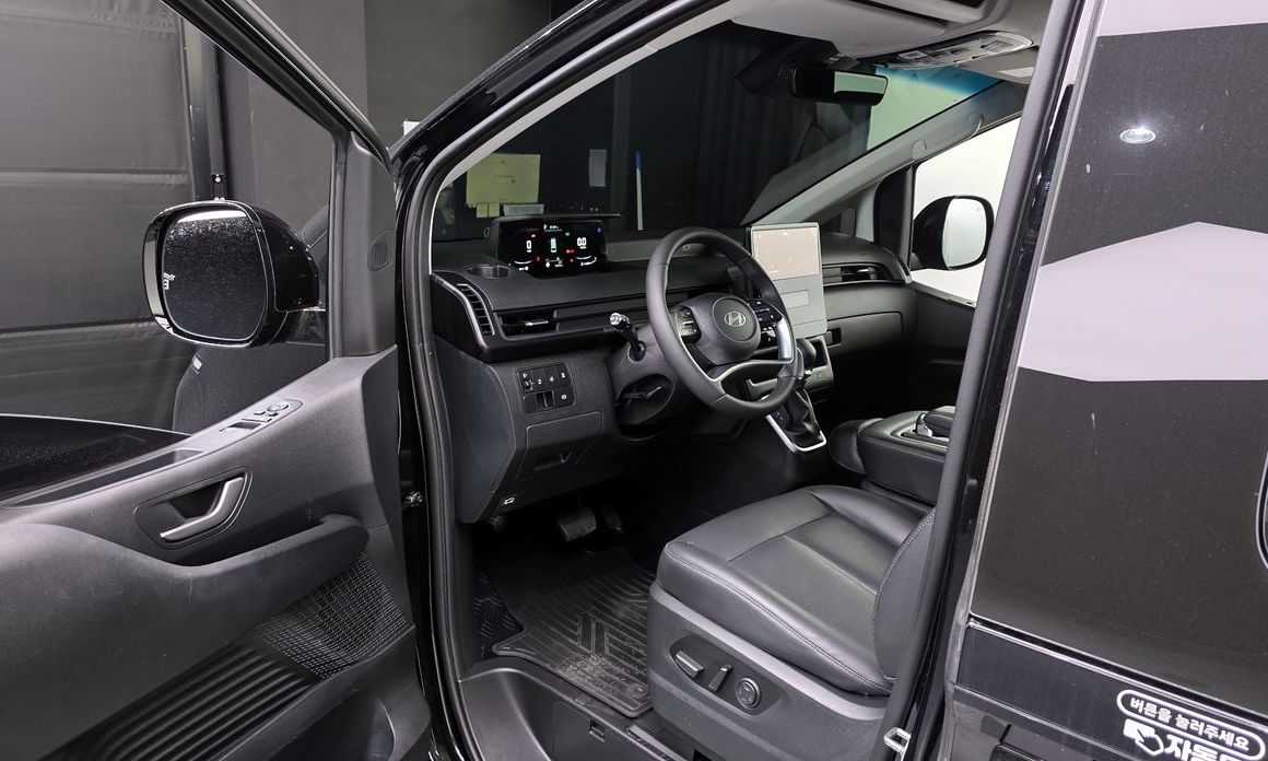 Hyundai Staria 2025