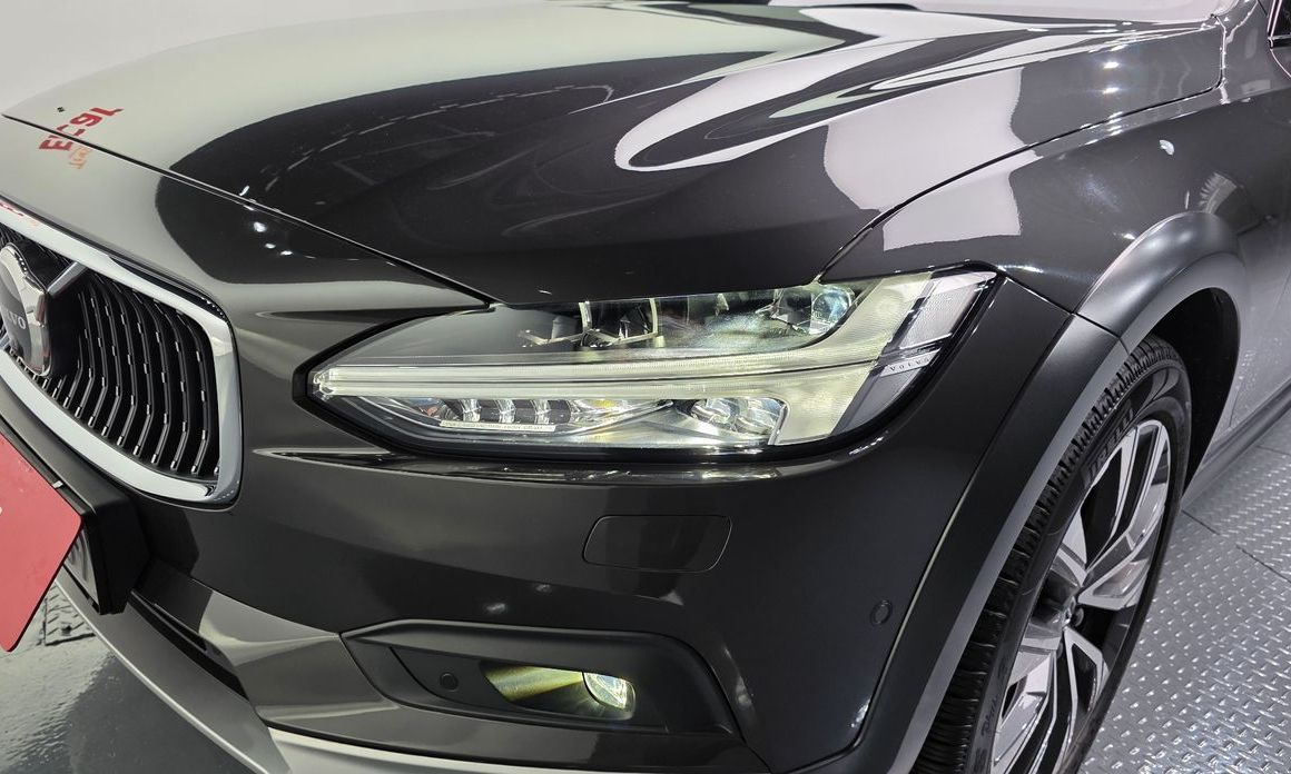 Volvo V90 2021