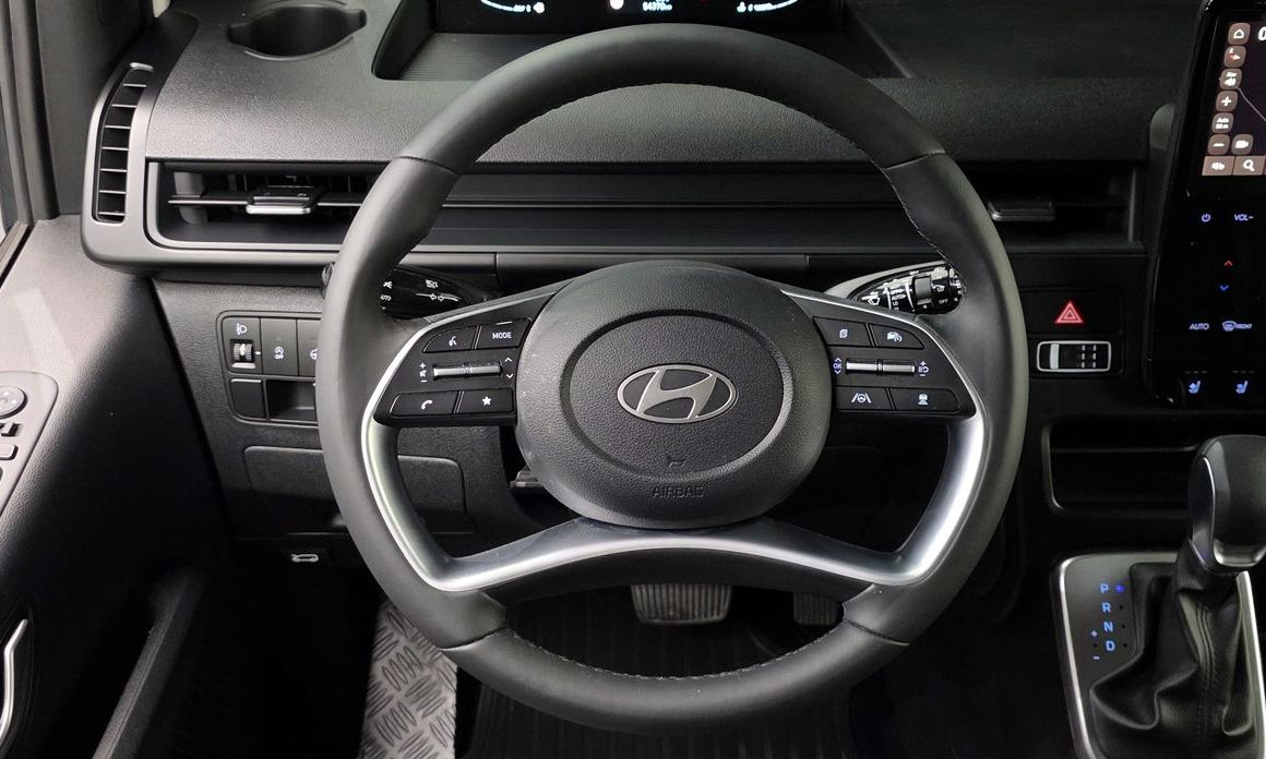 Hyundai Staria 2025