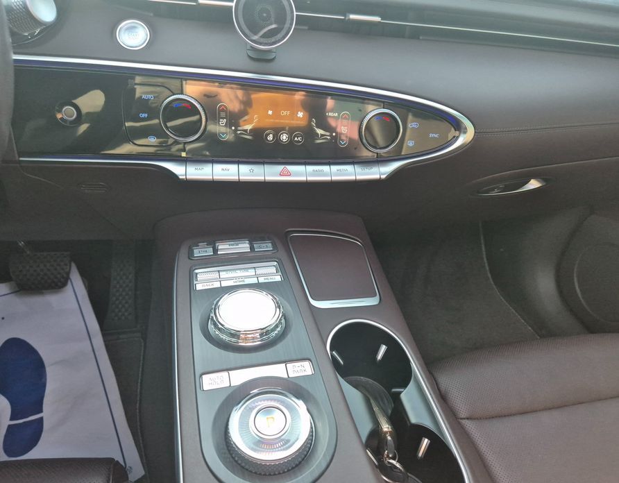 Genesis GV70 2021