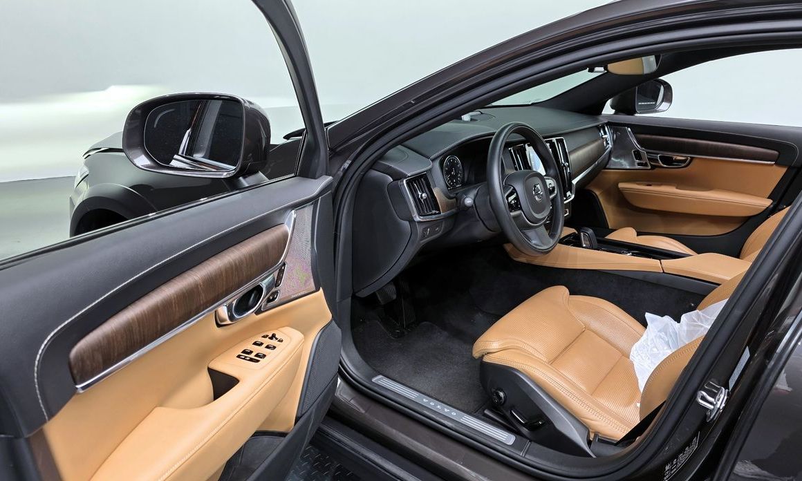 Volvo V90 2021