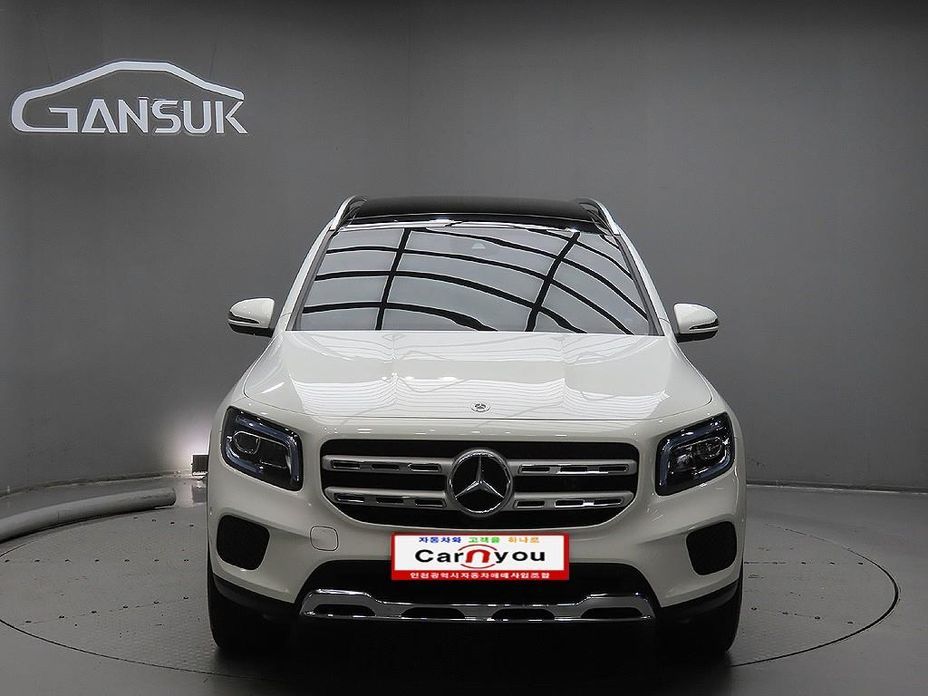 Mercedes-Benz GLB-Class 2021