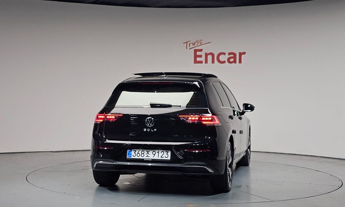 Volkswagen Golf 2025