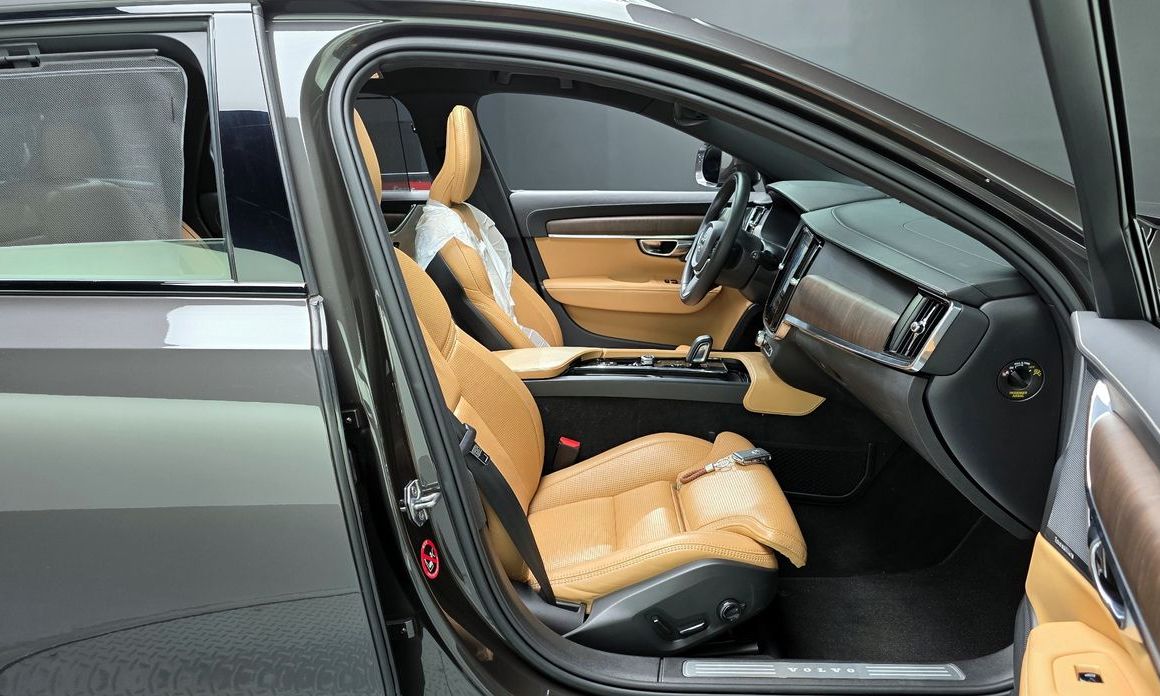 Volvo V90 2021