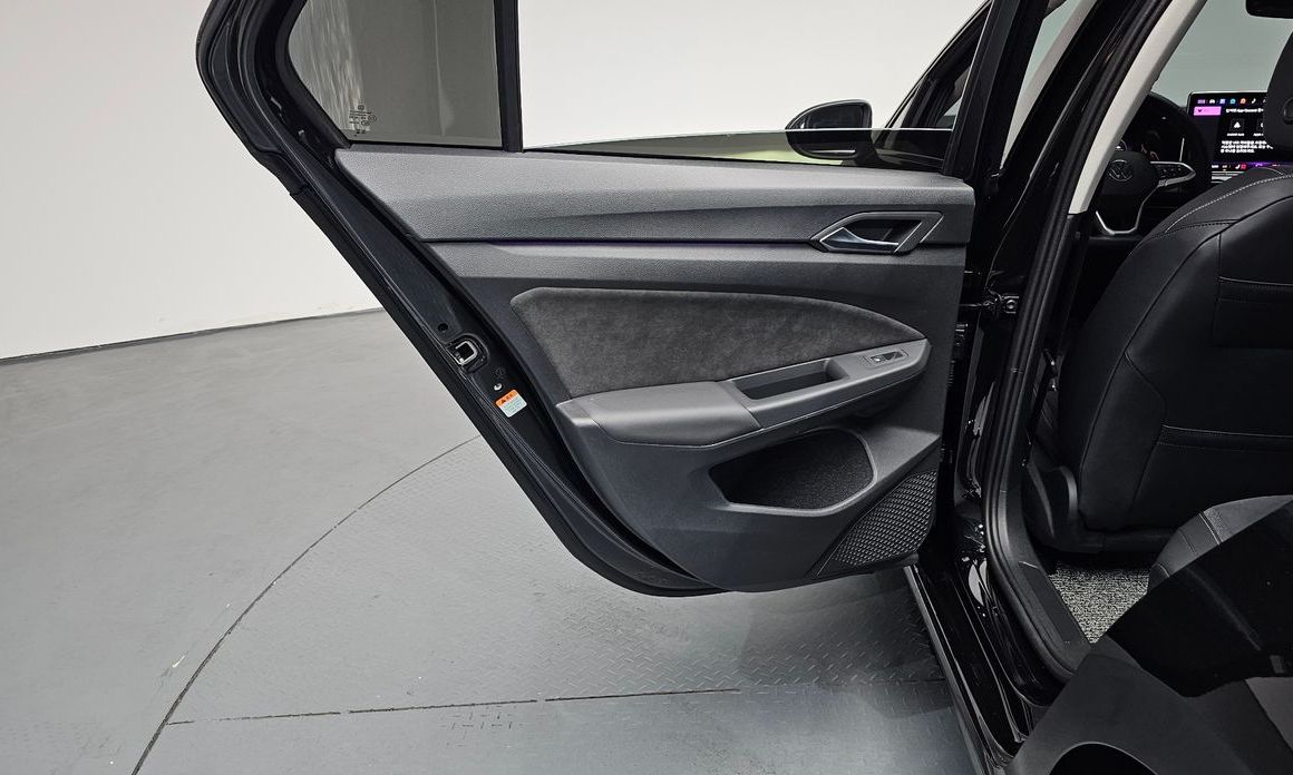 Volkswagen Golf 2025