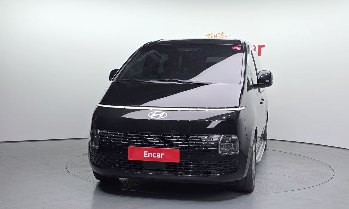 Hyundai Staria 2025