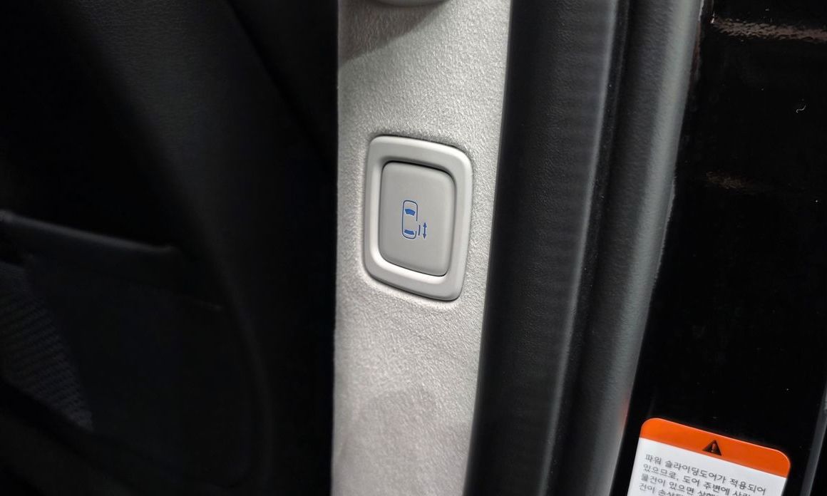 Hyundai Staria 2025