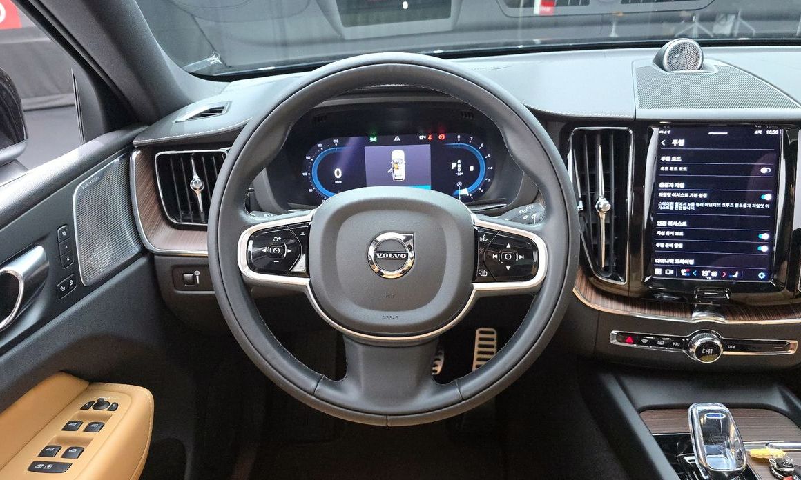 Volvo XC60 2022