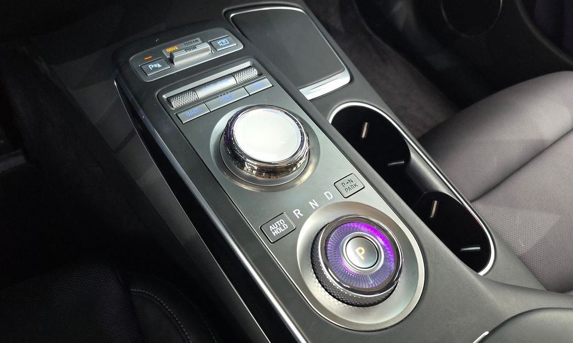 Genesis GV70 2023