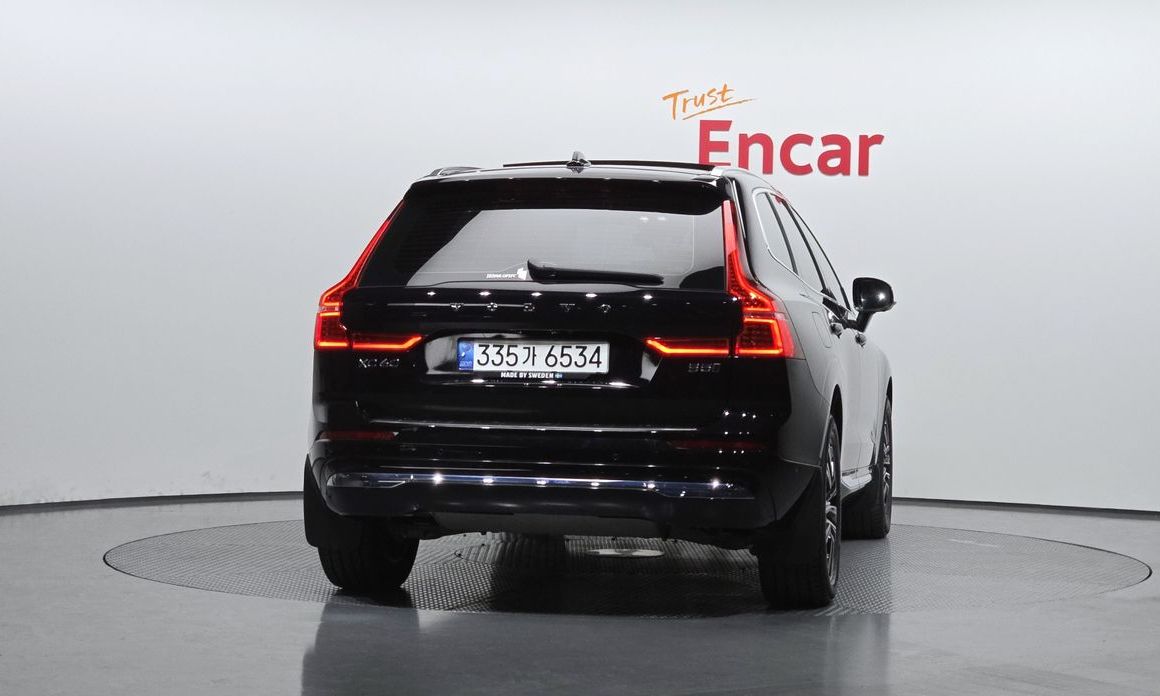 Volvo XC60 2022