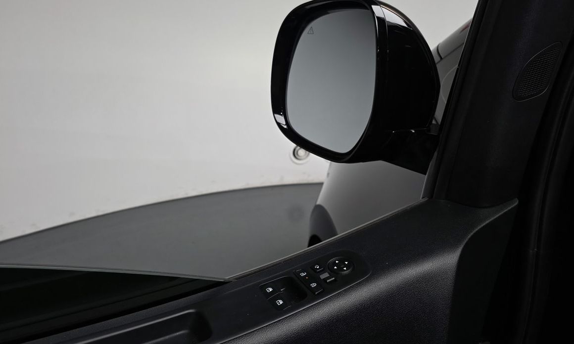 Hyundai Staria 2025