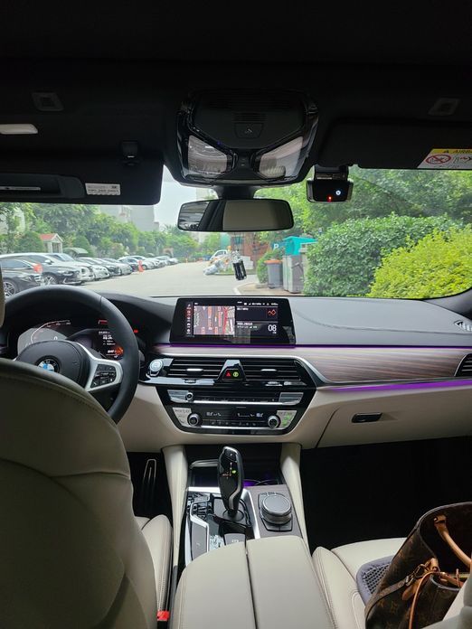 BMW 5-Series 2020
