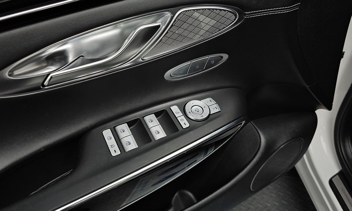 Genesis GV70 2023
