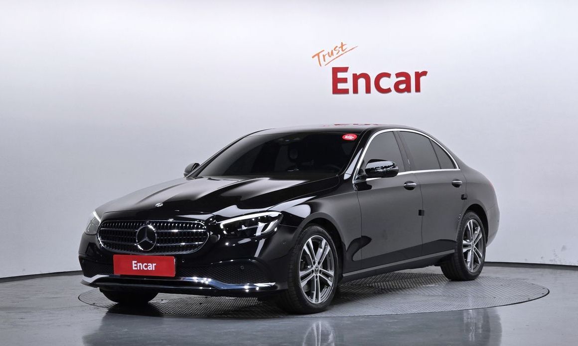 Mercedes-Benz E-Class 2023
