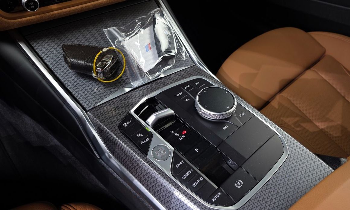BMW 3-Series 2024