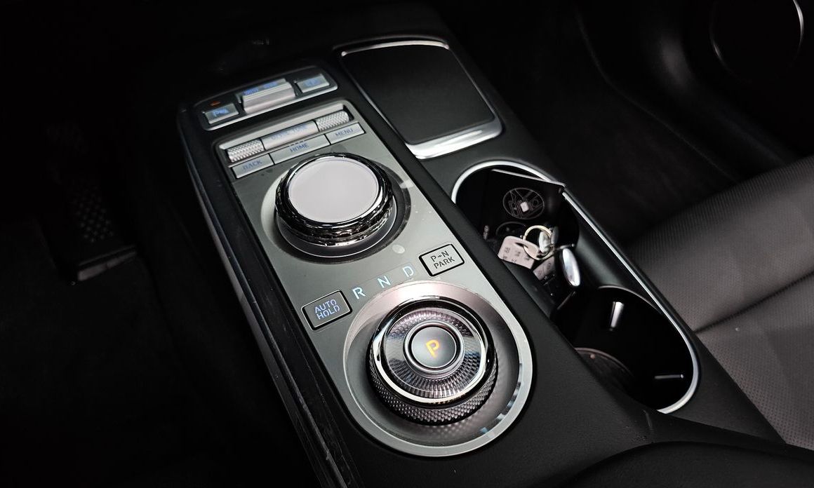 Genesis GV70 2023