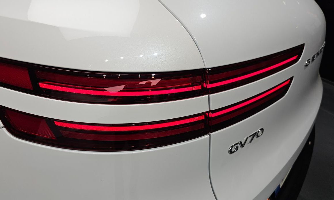 Genesis GV70 2023