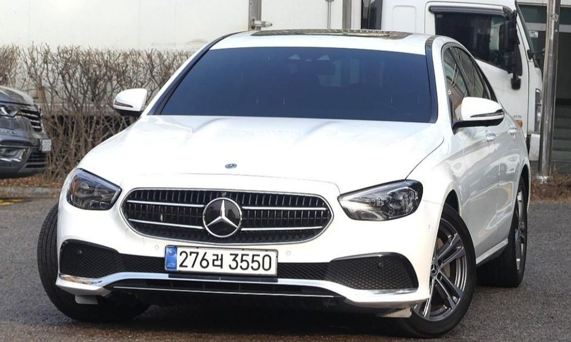 Mercedes-Benz E-Class 2021
