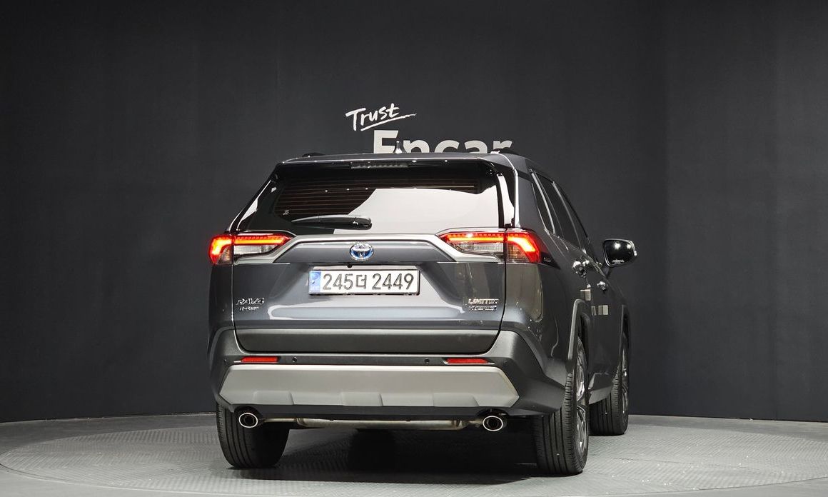 Toyota RAV4 2024
