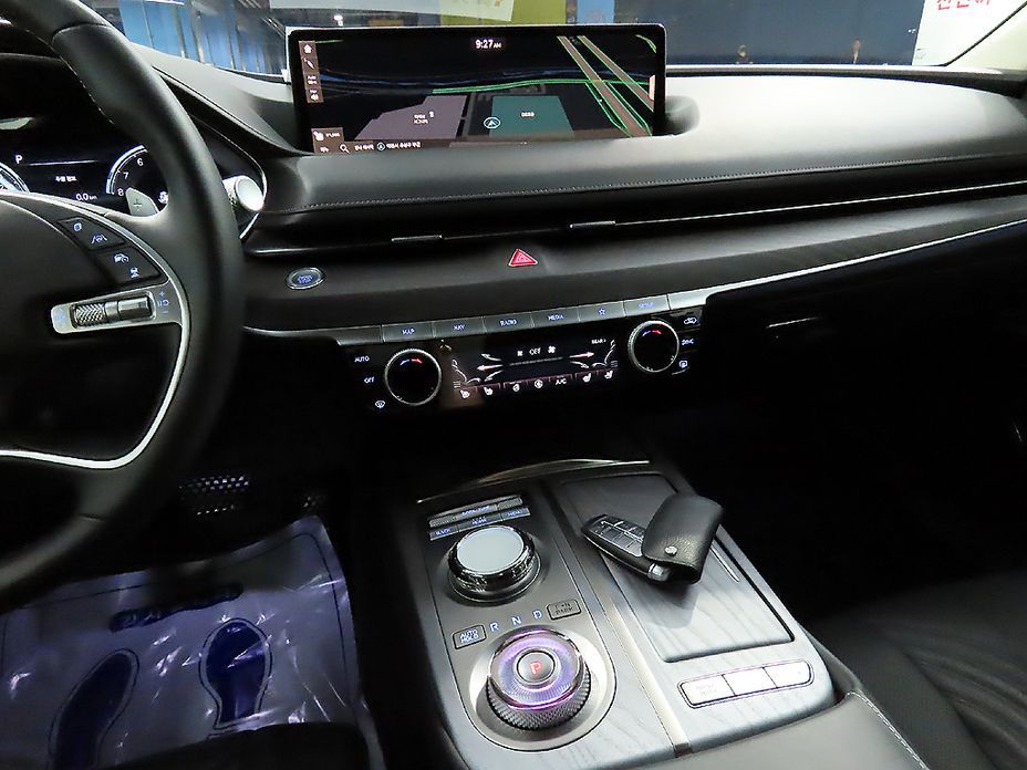 Genesis G80 2023