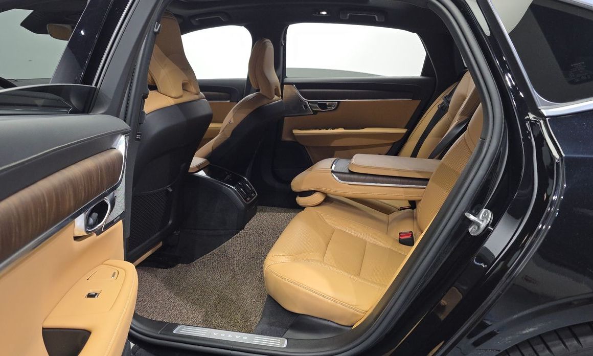 Volvo S90 2023