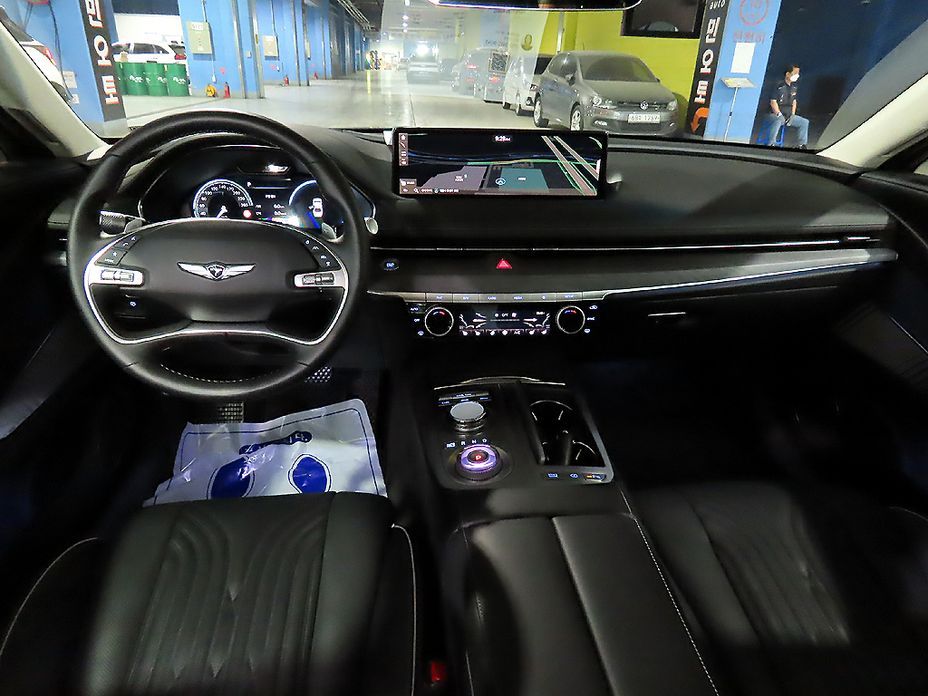 Genesis G80 2023