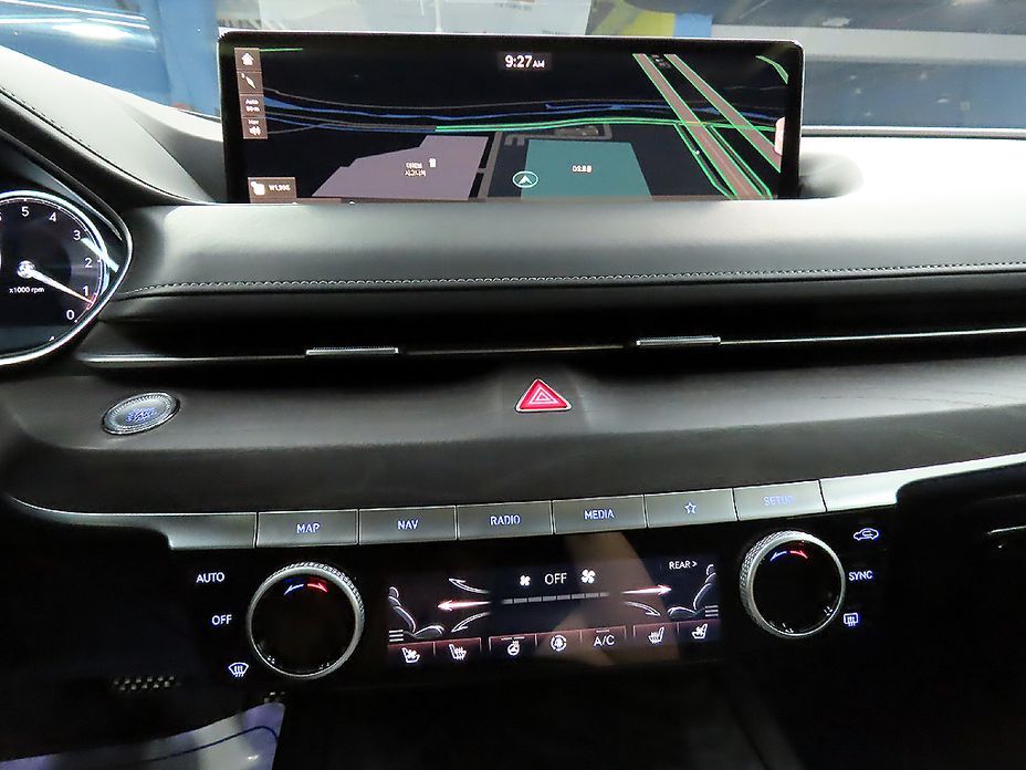 Genesis G80 2023
