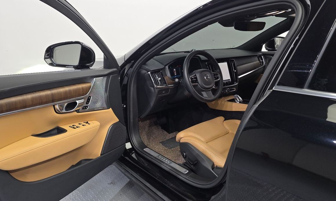 Volvo S90 2023
