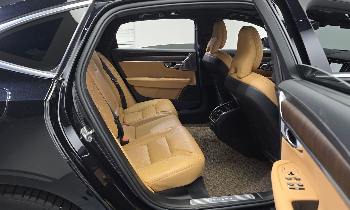 Volvo S90 2023