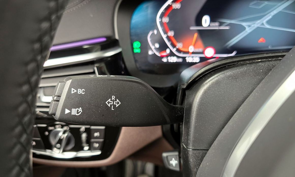 BMW 5-Series 2023