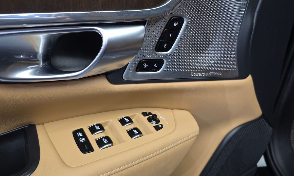 Volvo S90 2023