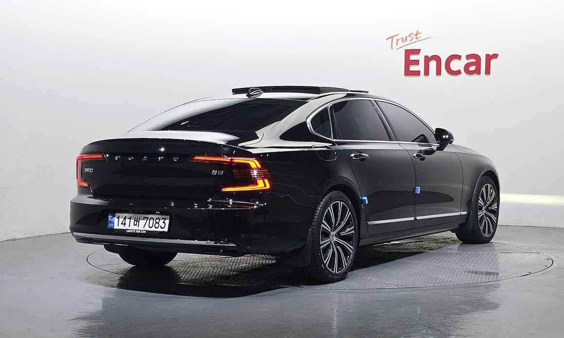 Volvo S90 2023