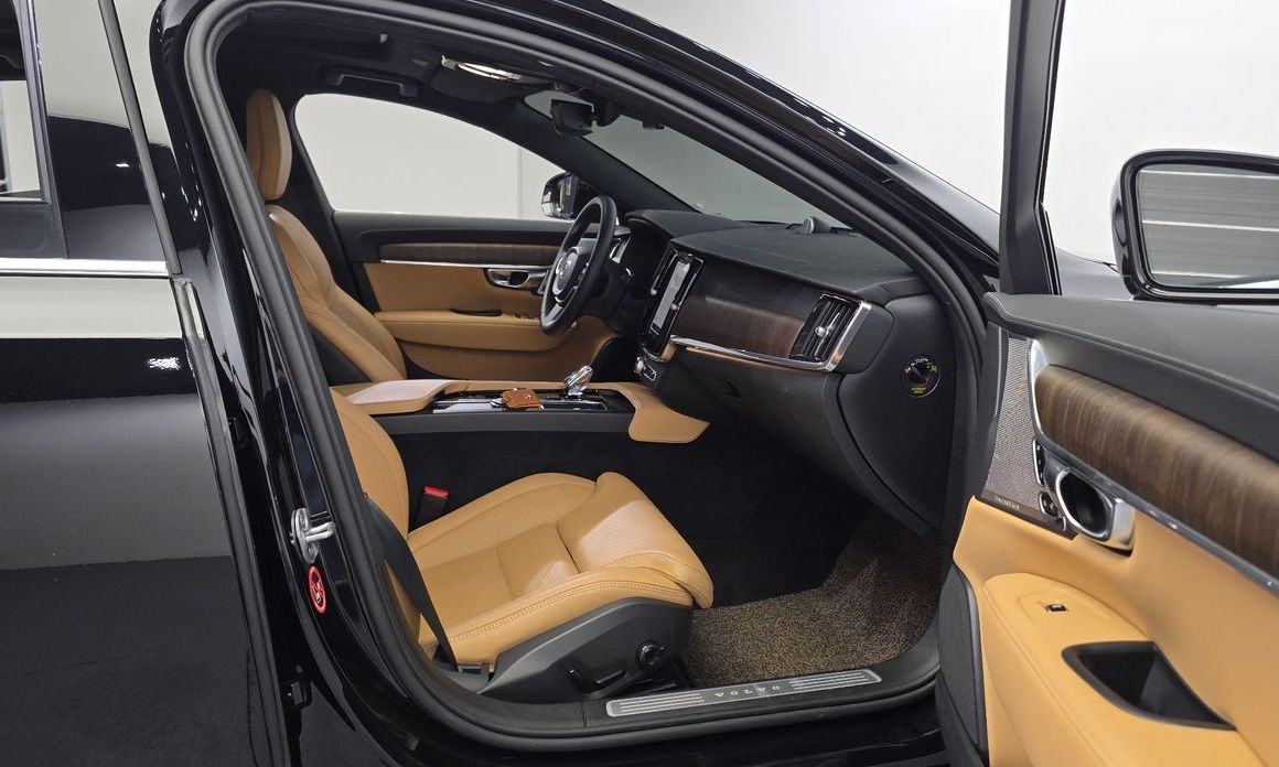 Volvo S90 2023