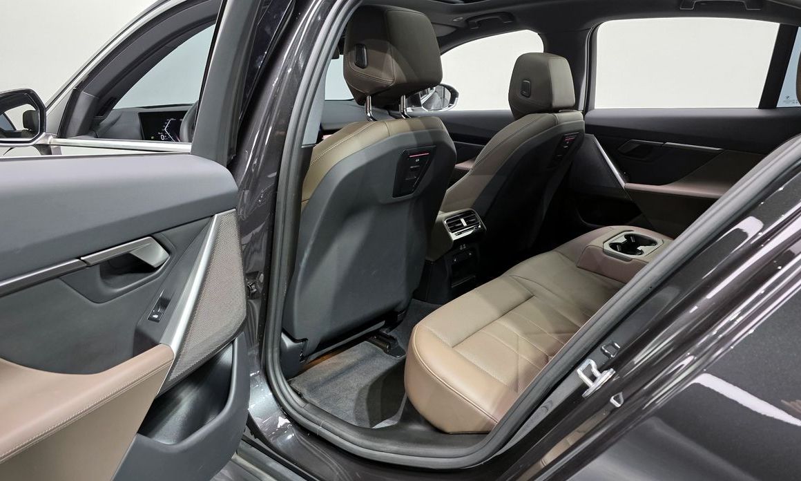 BMW 5-Series 2024